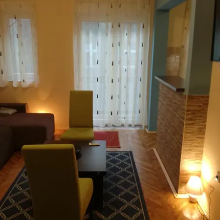 By The Park Free Parking Apartmán