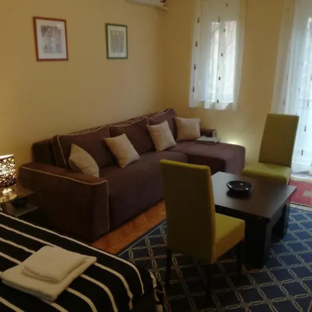 By The Park Free Parking Apartmán Bělehrad